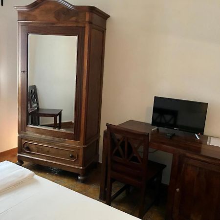 Hotel Su Meriagu Capitana Exteriör bild